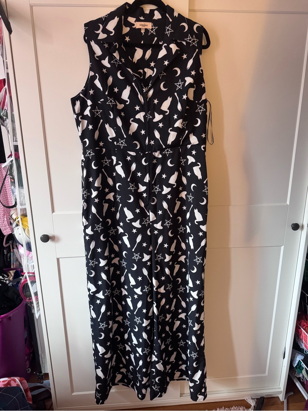 Sleeveless Black & White Halloween Cat Print Jumpsuit UK20